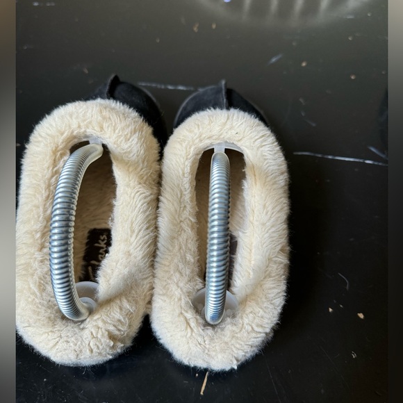 Clark’s women’s slippers Size 5 - Picture 5 of 12